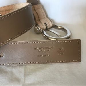 BURBERRY AUTHENTIC LEATHER BELT